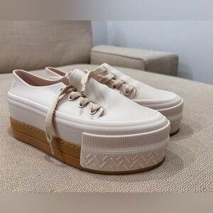 Great condition Melissa platform shoes!
